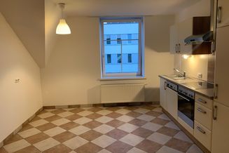 Schöne Wohnung, 45 m2, in der Ignaz-Harrerstraße 32 ab sofort zu vermieten.