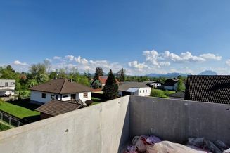 Top Dachgeschoßwohnung am Messenbach, sonnig und ruhig trotz Zentrumsnähe!