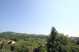 ++ Gartenvilla in absoluter Ruhelage + Atemberaubenden 360° Blick über Wien und umliegende Weinhänge von der Dachterrasse ++