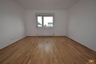 ERSTBEZUG nach Sanierung: Perfekt geschnittene 2-Zimmer Wohnung nahe Bahnhof Korneuburg