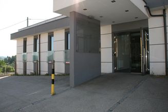 Büro und Praxisflächen im Zentrum von Herzogsdorf