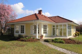 NEUER PREIS: Gepflegtes Einfamilienhaus in Linz mit parkartigem Garten