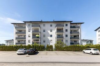Neuer Preis: Neuwertige 4-Zimmer-Wohnung mit Balkon, EBK, Carport und Garage in Mattighofen