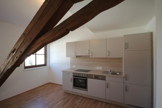 Sehr schöne, neuwertige Mansarden-Dachgeschoss-Wohnung mit 2 Zimmern in Liebenau Top 15