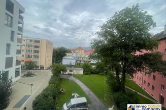 Innsbruck-Egger-Lienz-strasse: Sehr gepflegte lichtdurchflutete 2-Zimmerwohnung in Ruhelage mit Grünblick, 66 m² Wfl, 5m² Loggia, Gemeinschaftsbalkon für 2 Wohneinheiten, Sofortbezug