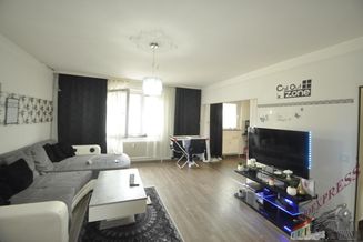 3-Zimmer- Wohnung in Bahnhofsnähe (fast neue Möbel können auf Wunsch kostengünstig abgelöst werden)