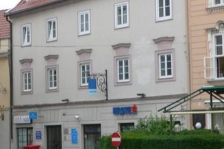 Büroräume mit zwei Eingänge direkt am Hauptplatz in 2700 Wiener Neustadt zu mieten