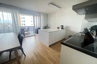 PROVISIONSFREI! Moderne 3-Zimmer-Wohnung mit Balkon und Schlossbergblick in ruhiger Lage - mit KFZ-Tiefgaragenabstellplatz