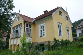 Historische Villa in Aussichtslage