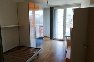 Modern möbliertes WG-Zimmer mit Balkon!!!