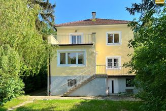 Elegante Villa in Weidling mit Garten und 2 Terrassen