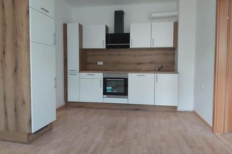Renovierte 2-Zimmer-Wohnung mit Küchenblock im Zentrum von Bruck/Mur !