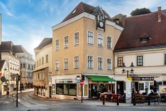 Im Takt der Zeit: "Uhrenhaus" und Kleines Sgraffitohaus: Historische Architektur offen für Neues