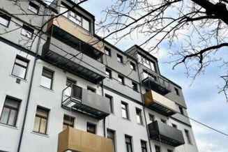 Renovierungsbedürftige 65m² Altbauwohnung plus 4,6m2 Balkon im 3. Liftstock (Top 47-48)
