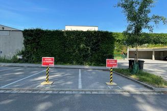 Zinöggerweg / Spallerhof - 2 Freiparkplätze nebeneinander sofort verfügbar! Direkt vom Eigentümer
