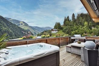 Versteigerung eines modernen Einfamilienhauses mit beheiztem Pool und Panoramasauna in Viehhofen