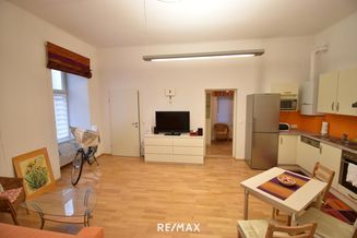Reizende, voll möblierte 2,5-Zimmer-Wohnung nahe Bennoplatz