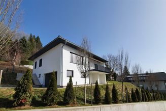 Einfamilienhaus mit Seeblick am Mondseeberg