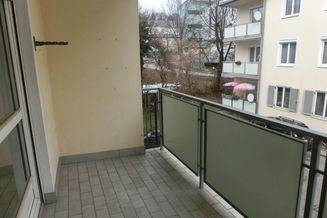 Hilmteich und LKH Nähe, sanierte 2 Zimmerwhg+ Küche mit gr. Balkon, allg. PP