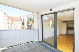Moderne Zwei-Zimmer-Wohnung mit Balkon