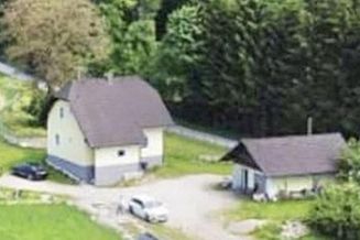 Klagenfurtnähe, kleiner Bauernhof mit 15.632 m² Grund in Ruhelage