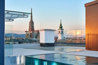 Exklusivität über den Dächern der Wiener Innenstadt: Pool und Stephansdom-Blick