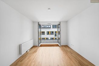 ERSTBEZUG- Schöne 2 Zimmer-Wohnung mit Balkon in TOP Lage