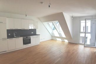  Helle 2-Zimmer Dachgeschosswohnung mit Terrasse - provisionsfreier Erstbezug in der Koloniestraße
