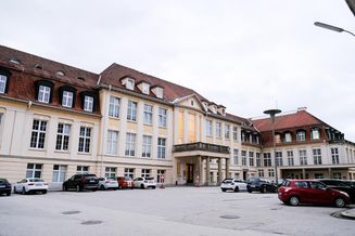 Steyr, Palais Werndl, Schönauerstraße 7, Top 1, Büro