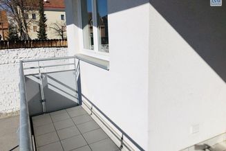Schöne 2 Zimmer-Wohnung mit S/W Balkon – ruhig gelegen und top ausgestattete!