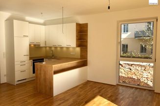 Neuwertige 3-Zimmer-Wohnung mit Balkon und Eigengarten mitten in Gmunden zu mieten