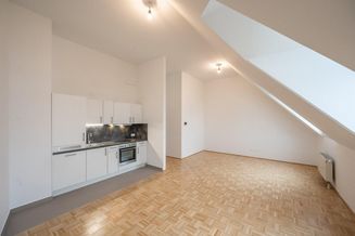 großzügige, praktische 2-Zimmer-Wohnung in perfekter Lage (Margaretenplatz)