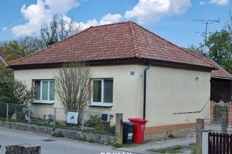 Online-Terminbuchung am 3. und 4. Juni! Kleines Wohnhaus in Schildberg