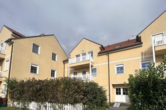MISTELBACH / SCHRICK - Sehr schöne geräumige helle 3 Zi-Wohnung in gepflegter Wohnhausanlage