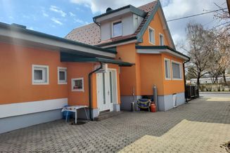 Einfamilienhaus erweitert mit Büro/Geschäfts/Gastronomieflächen in Klagenfurt Welzenegg