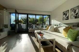 *sonnige Dachgeschoss/ Maisonetten Wohnung mit Terrasse und Aussicht!