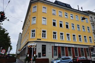 2-Zimmer-Altbauwohnung-renovierungsbedürftig in der Herbststraße