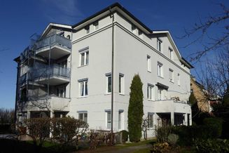 Attraktive 2-Zimmerwohnung mit Wintergarten und Balkon