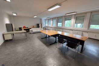Schönes Büro mit 90 m² in Wöllersdorf Steinabrückl Nahe A2 zu vermieten.