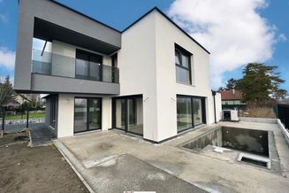 Exklusives Wohnen in Gerasdorf - DESIGNERHAUS mit Pool und Garage in höchster Qualität