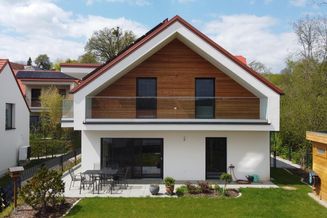 RESERVIERT - Top moderne Doppelhaushälfte Baujahr 2020 – sonnig, hochwertig und energieeffizient