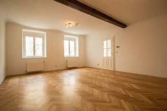 Traumhafte 2 Zimmer Wohnung in elegantem Biedermeierhaus 