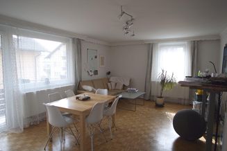 Familientraum in Aigen: Sonnige 3-Zimmer-Balkonwohnung mit Einzelgarage