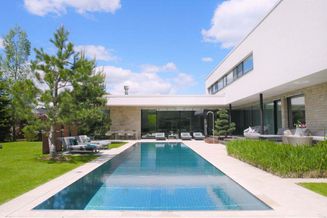 Luxus Bauhaus- Villa mit allen Extras