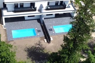 Exklusive Doppelhaushälften mit Pool (eine noch Verfügbar!)