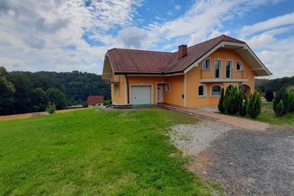Ein- Zweifamilienhaus in ruhiger, sonniger Lage - nur 10 Minuten von Bad Radkersburg entfernt - auf slowenischer Seite