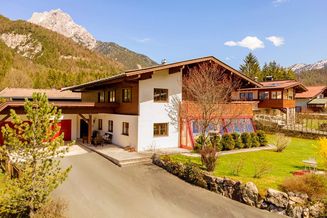 Großzügiges Tiroler Landhaus mit zwei Wohneinheiten am Fuße der Loferer Steinberge
