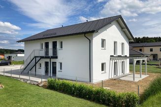 Dreifamilienhaus mit drei separat abgeschlossenen Wohnungen - Ökologisch und Energieeffizient - 432