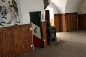 Vermiete Lager oder Vereinslokal im Zentrum von Krems an der Donau