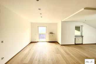 KOMPLETT RENOVIERT - Moderne Eigentumswohnung mit 2 Zimmer